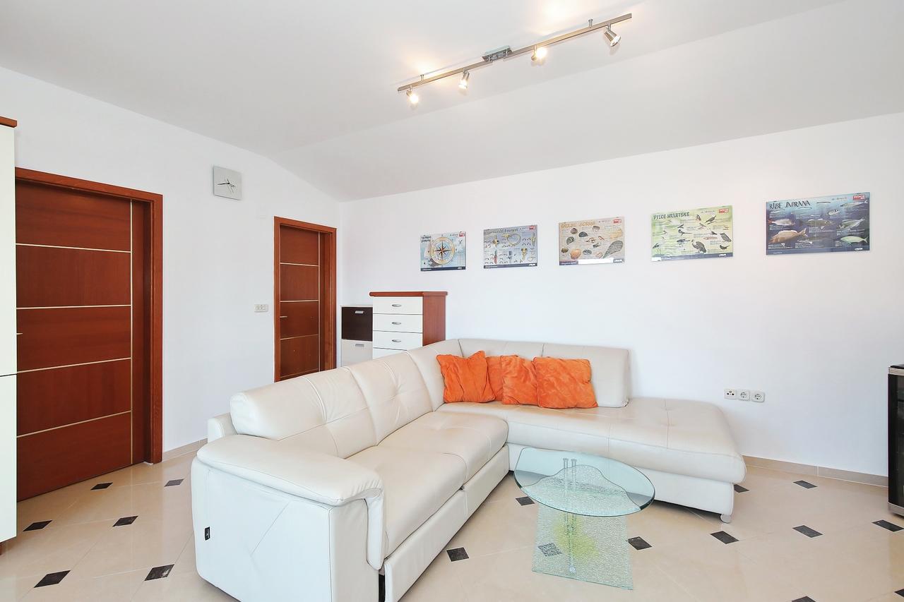 Apartment Sapavac Vir Exterior photo